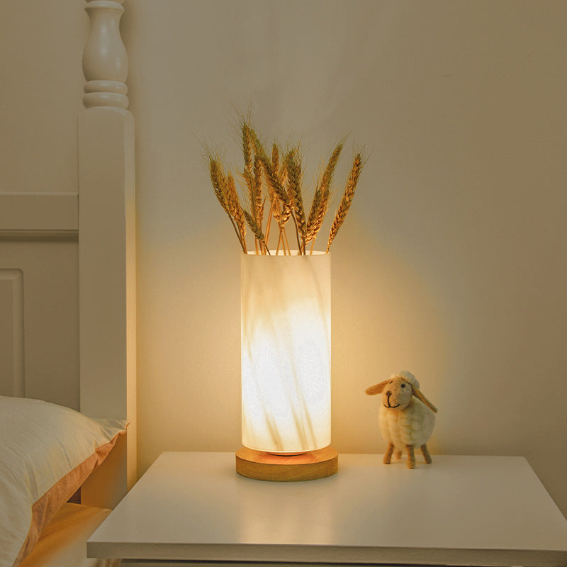 Modern Vase Table Lamp